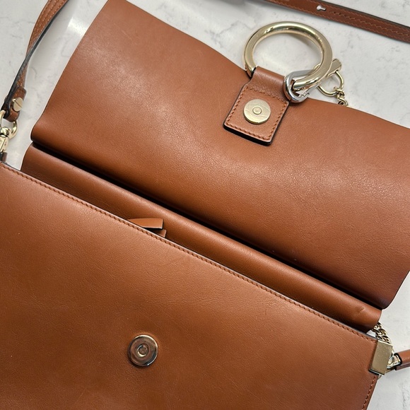 CHLOE
Suede Calfskin Medium Faye Shoulder Bag Tobacco - Picture 7 of 12